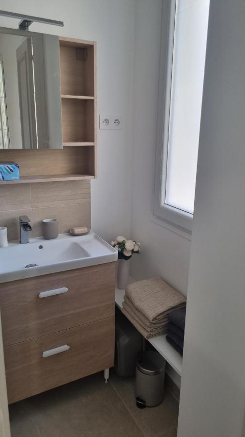 Appartement Luxueux Dans Maison Bourgeoise Parisienne Levallois-Perret Exterior foto